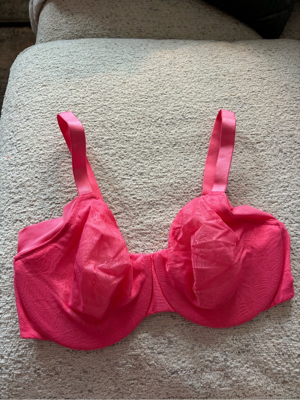 Paramour Hot Pink Lace Underwire Soft Cup Lace Bra 36DDD